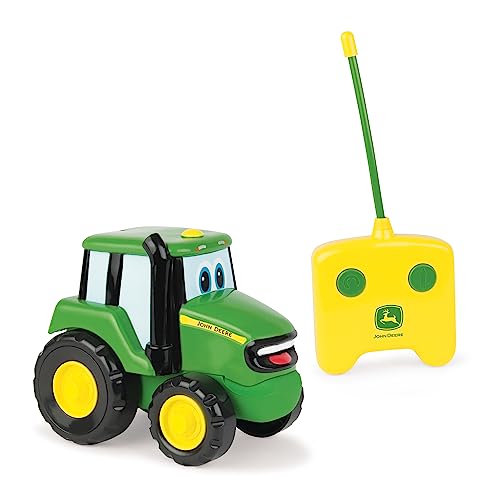 Spielzeugtraktor John Deere 'Johnny Traktor' in grün, ferngesteuerter Kindertrecker aus Kunststoff, ab 18 Monate, zum Spielen und Sammeln, Kinder Autos, für Drinnen und Draußen, Spielzeug für...
